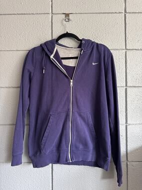 Vintage Women's Y2K Oversized Full Zip Double Lined Nike Hoodie size L in Navy